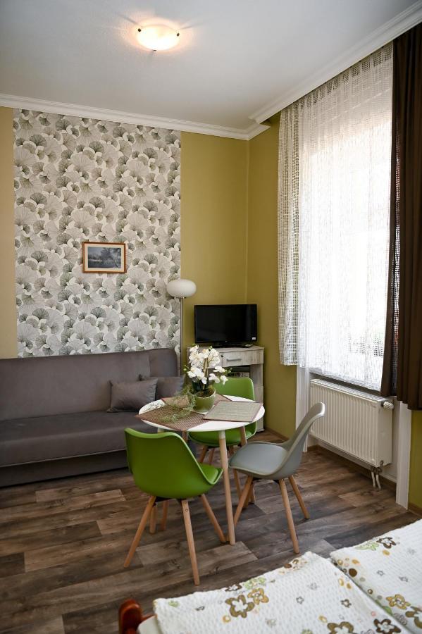 Angela Vendeghaz Hotel Tokaj Ngoại thất bức ảnh