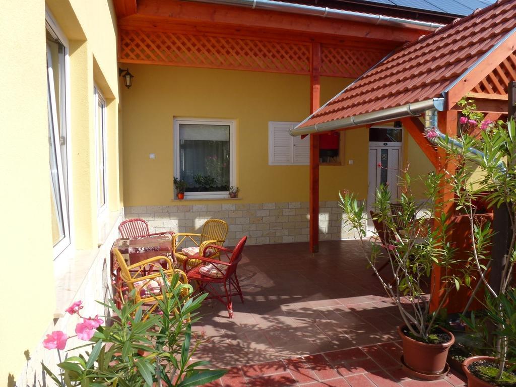 Angela Vendeghaz Hotel Tokaj Ngoại thất bức ảnh